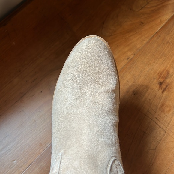 Gucci knee high suede ecru slouch boots. Sz 8 1/2 - Picture 7 of 7